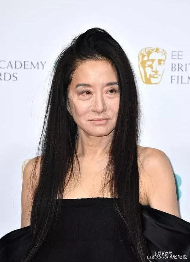 Dung mạo thực chưa sử dụng công nghệ của Vera Wang