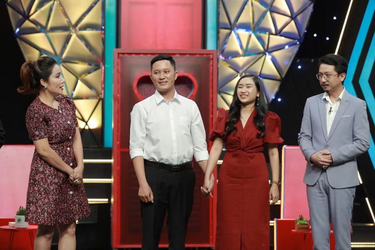 Thầy giáo Phạm Văn Phúc và Thanh Hiệp nên đôi