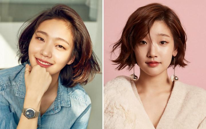 Mỹ nhân Quân vương bất diệt - Kim Go Eun (trái) và Park So Dam (phải) khiến khán giả nhiều lần nhầm lẫn tưởng rằng đây là cùng một người