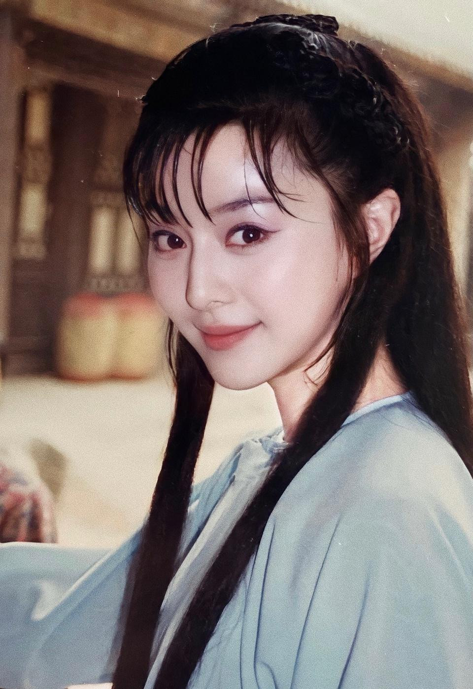 Phạm Băng Băng năm 20 tuổi.