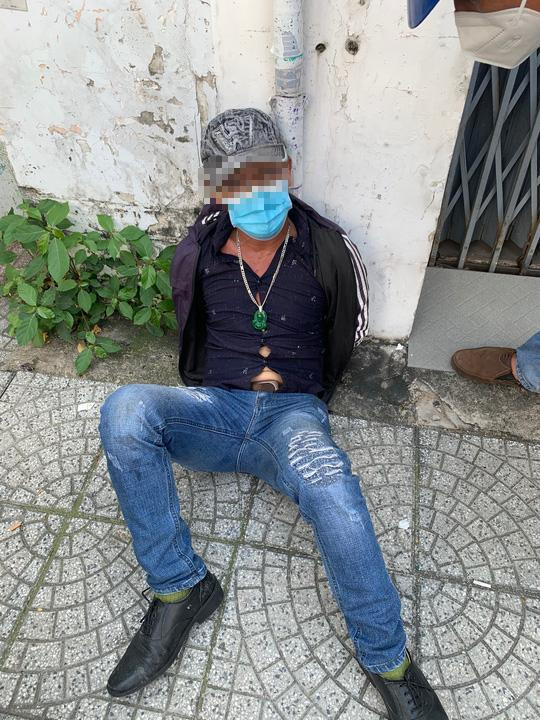 Đối tượng gây án bị bắt tại hiện trường.