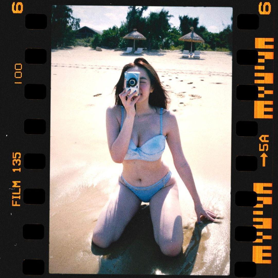 Trước đây, Kaity có ngoại hình khá mũm mĩm, để phù hợp với nhiều vai diễn, cô đã tích cực ăn kiêng và luyện tập. Trước đây, Kaity có ngoại hình khá mũm mĩm, để phù hợp với nhiều vai diễn, cô đã tích cực ăn kiêng và luyện tập.