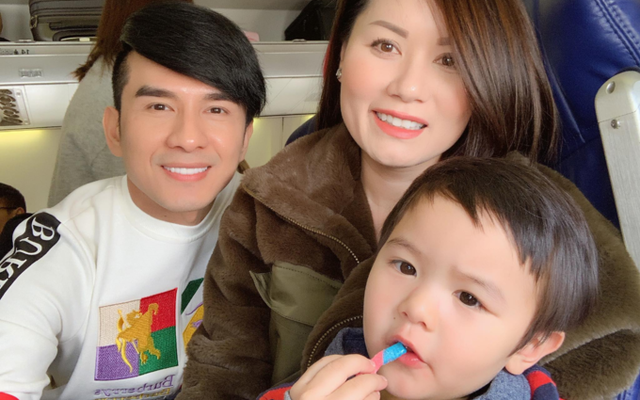 Bà xã của Đan Trường - Trịnh Thủy Tiên (sinh năm 1986). Cô tốt nghiệp chuyên ngành Marketing và Kinh doanh Quốc tế của Đại học San Jose, Mỹ. Cô từng làm phát thanh viên 7 năm sau đó lập công ty tư vấn tài chính và bất động sản trên đất Mỹ, hoạt động cho đến nay.