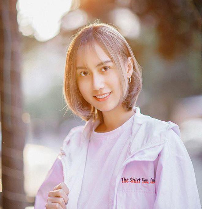 Thời điểm cuối năm 2019, Lynk Lee bắt đầu để tóc dài, có những thay đổi về ngoại hình khiến cộng đồng mạng không khỏi ngạc nhiên.