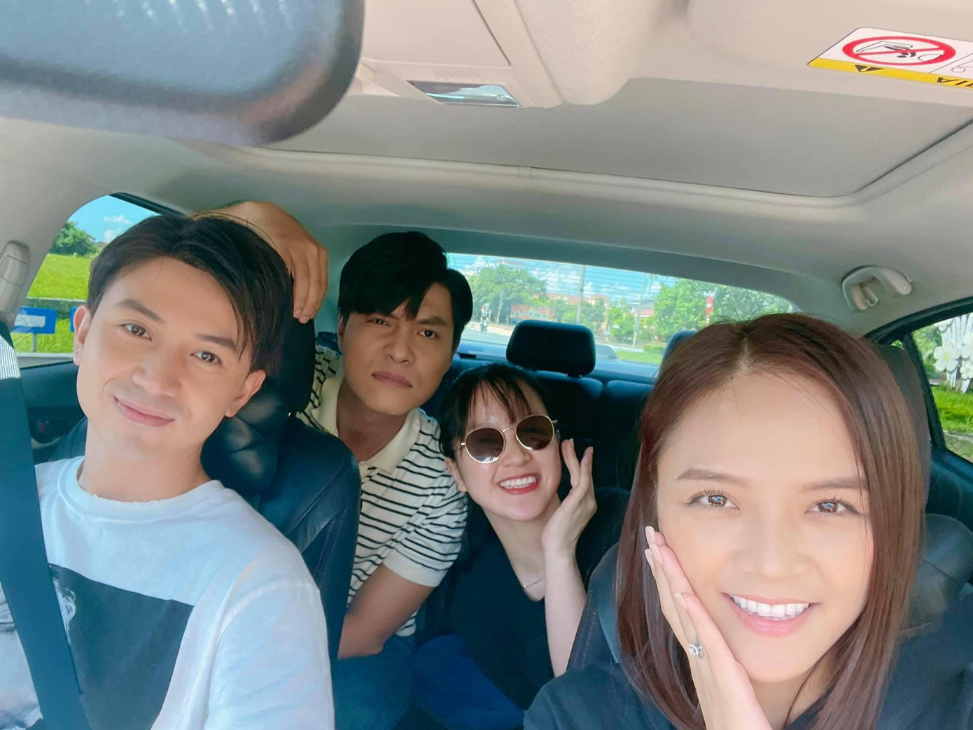 Sang phần 2 Hương vị tình thân, Khánh Thy (Thu Quỳnh) và Hoàng Huy (Anh Vũ) được dự đoán sẽ gặp không ít sóng gió khi có thêm người thứ ba chen chân vào cuộc hôn nhân này.