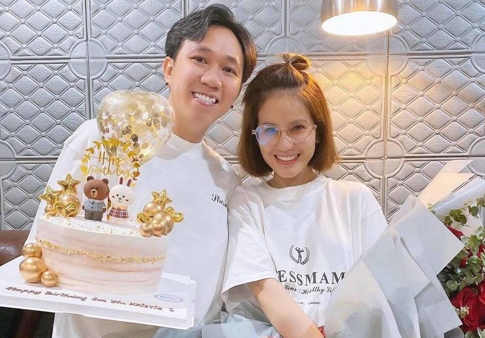 Anh Đức và bạn gái Uyên Tô Anh Đức và bạn gái Uyên Tô