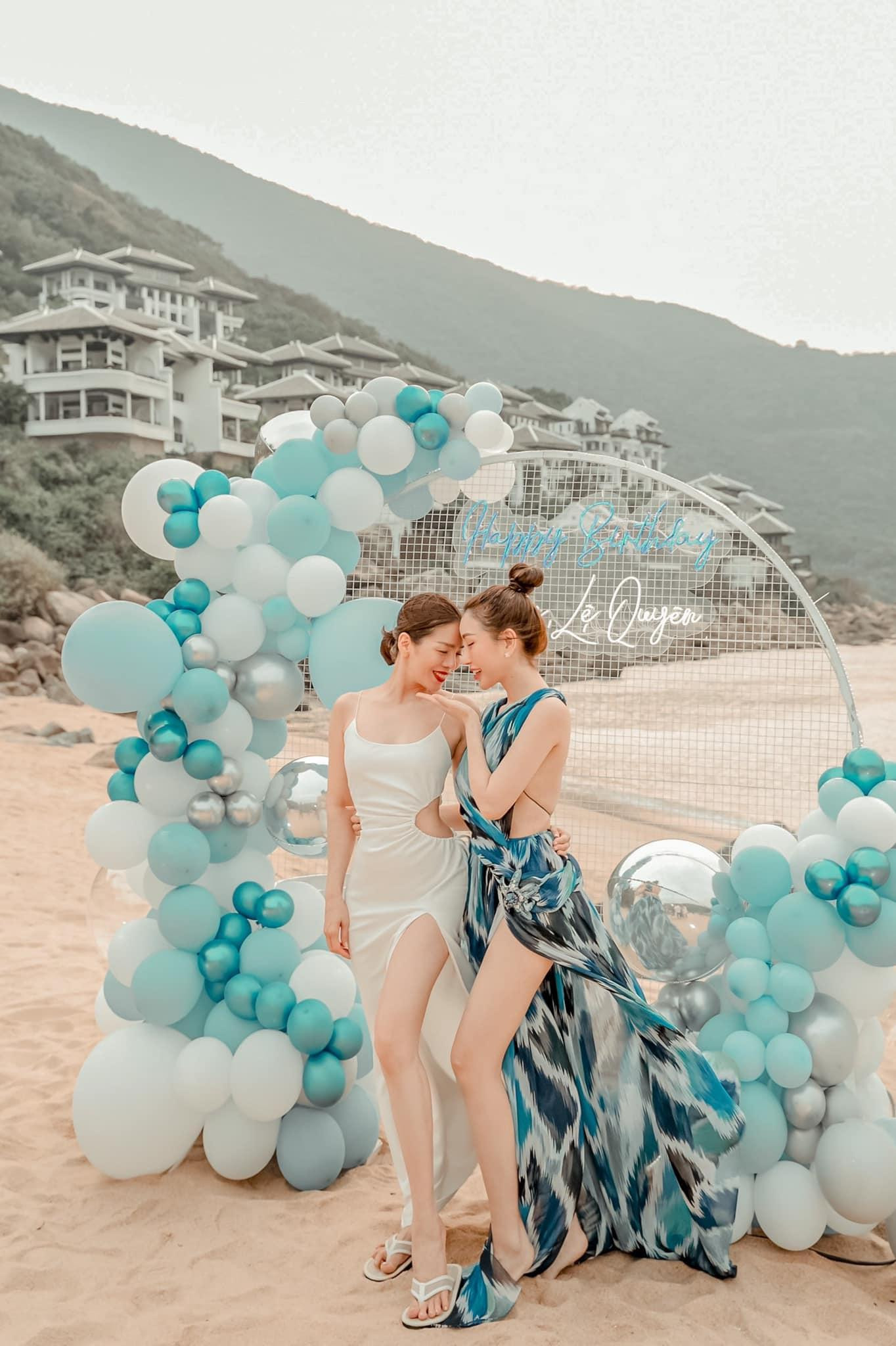 Dưới bài đăng, nhiều sao Việt gửi lời chúc mừng. MC Thụy Vân nhắn nhủ: “Hạnh phúc mãi tuổi 18 chị ơi”, Hoài Tâm viết: “Happy Birthday babie! Chúc babie những gì tốt đẹp nhất”…