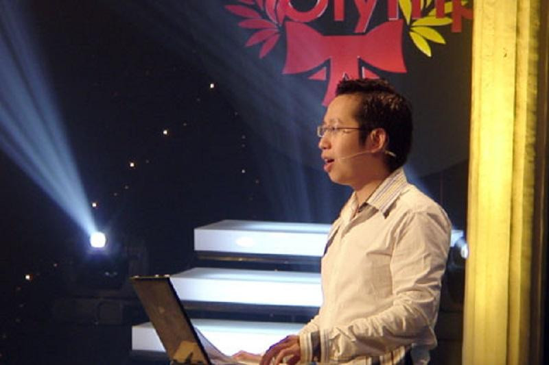 Việt Khuê đồng hành cùng chương trình từ mùa 8 đến mùa 13 Việt Khuê đồng hành cùng chương trình từ mùa 8 đến mùa 13