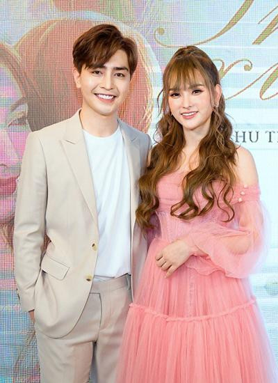 Thu Thủy và chồng Thu Thủy và chồng