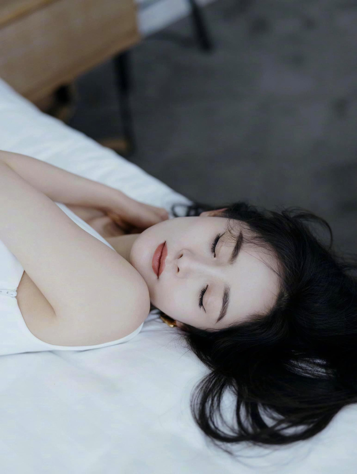 Cận cảnh sắc vóc sang chảnh, lung linh tựa nữ thần của mỹ nhân sinh năm 1986.