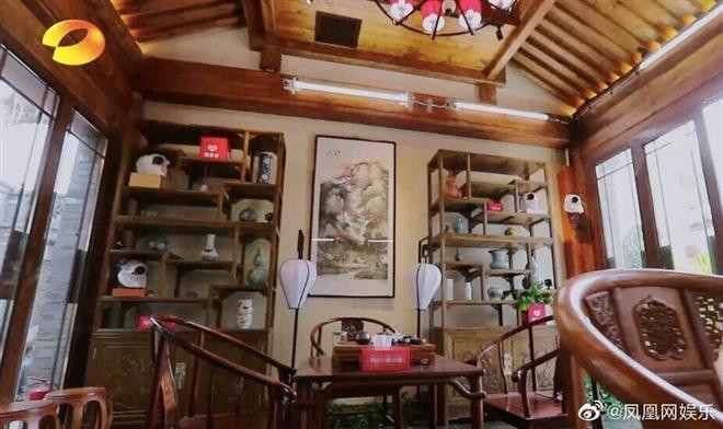 Gia sản của Vương Cương ước tính lên tới vài trăm triệu tệ (ngàn tỷ đồng) Gia sản của Vương Cương ước tính lên tới vài trăm triệu tệ (ngàn tỷ đồng)