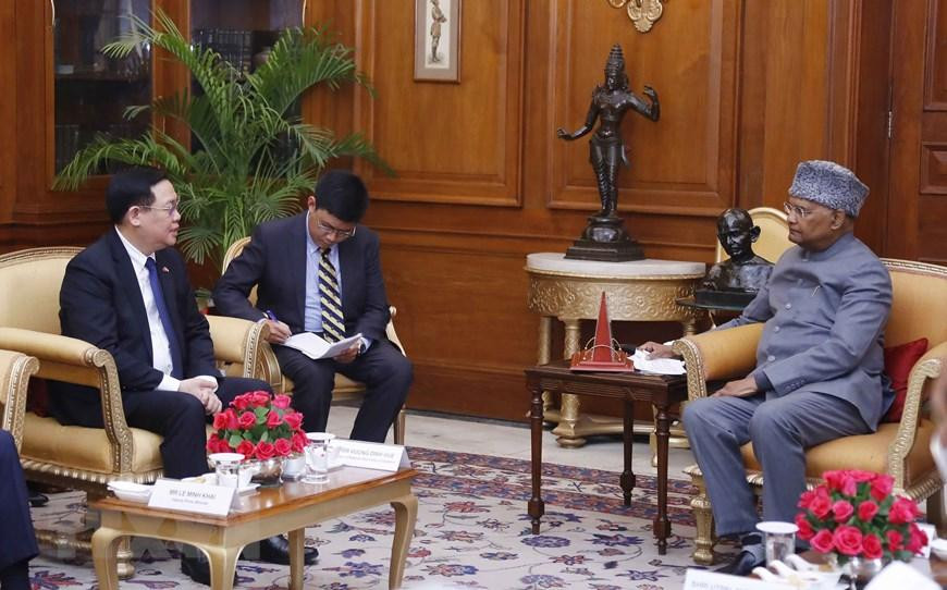 Chủ tịch Quốc hội Vương Đình Huệ hội kiến Tổng thống Ấn Độ. (Ảnh: Doãn Tấn/TTXVN) Chủ tịch Quốc hội Vương Đình Huệ hội kiến Tổng thống Ấn Độ. (Ảnh: Doãn Tấn/TTXVN)