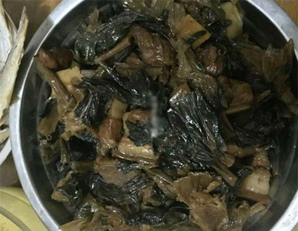 Tình huống "sốc tới óc" khi cô gái đưa bạn trai về quê ra mắt bà ảnh 4