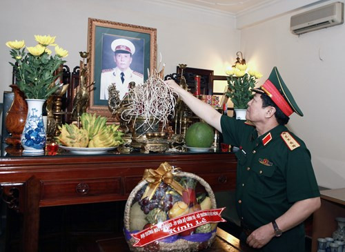 Đại tướng Ngô Xuân Lịch tri ân các đồng chí nguyên lãnh đạo Bộ Quốc phòng ảnh 2