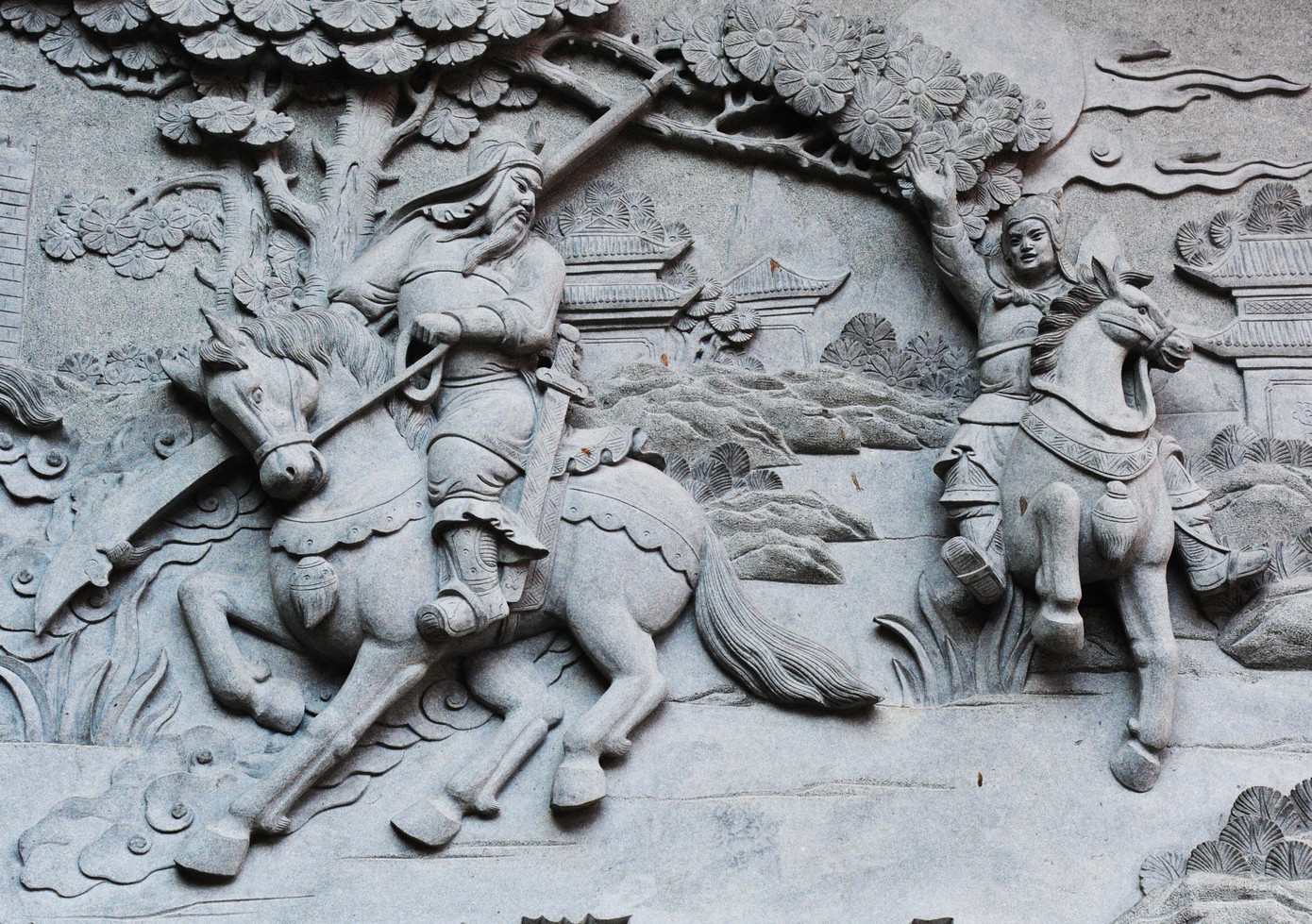 Phù điêu Quan Công trên lưng con ngựa Xích Thố tại chùa Ông Phù điêu Quan Công trên lưng con ngựa Xích Thố tại chùa Ông