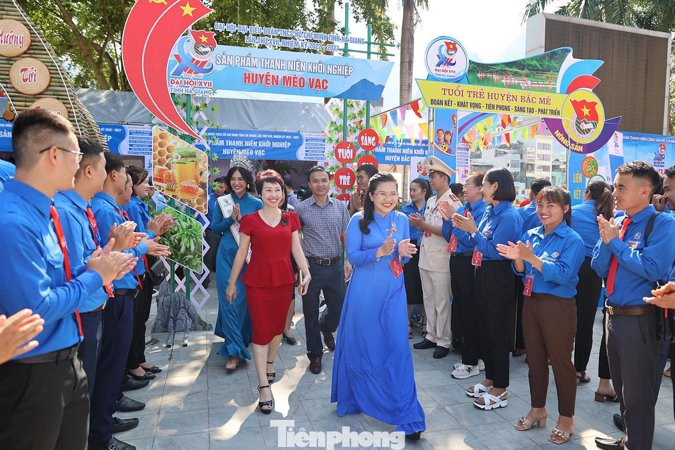 Chương trình được tổ chức với các hoạt động: Thi thiết kế cổng chào và trưng bày các sản phẩm khởi nghiệp, tổ chức Liên hoan sáng tạo trẻ và tổ chức Sàn giao dịch giới thiệu việc làm cho thanh niên.