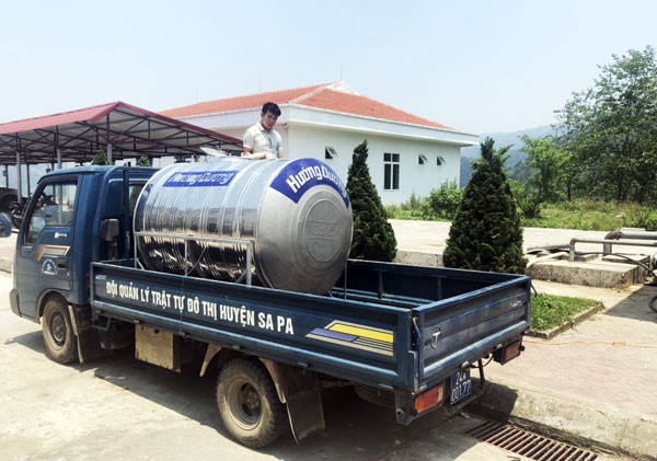Sa Pa hỗ trợ người dân trên 500 triệu đồng để lấy nước phục vụ dịp lễ 30/4 ảnh 1