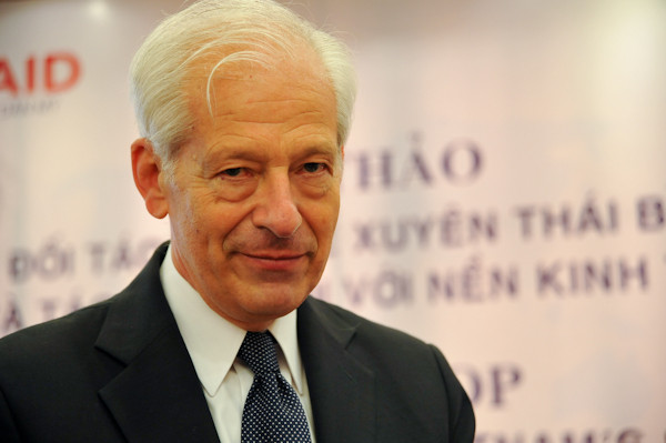 Giáo sư Peter A.Petri, Đại học Brandeis. Ảnh: Công Khanh Giáo sư Peter A.Petri, Đại học Brandeis