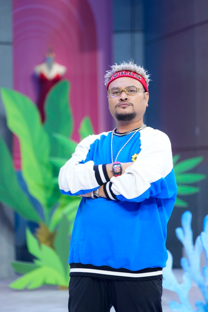 Diễn viên Vinh Râu. Diễn viên Vinh Râu.