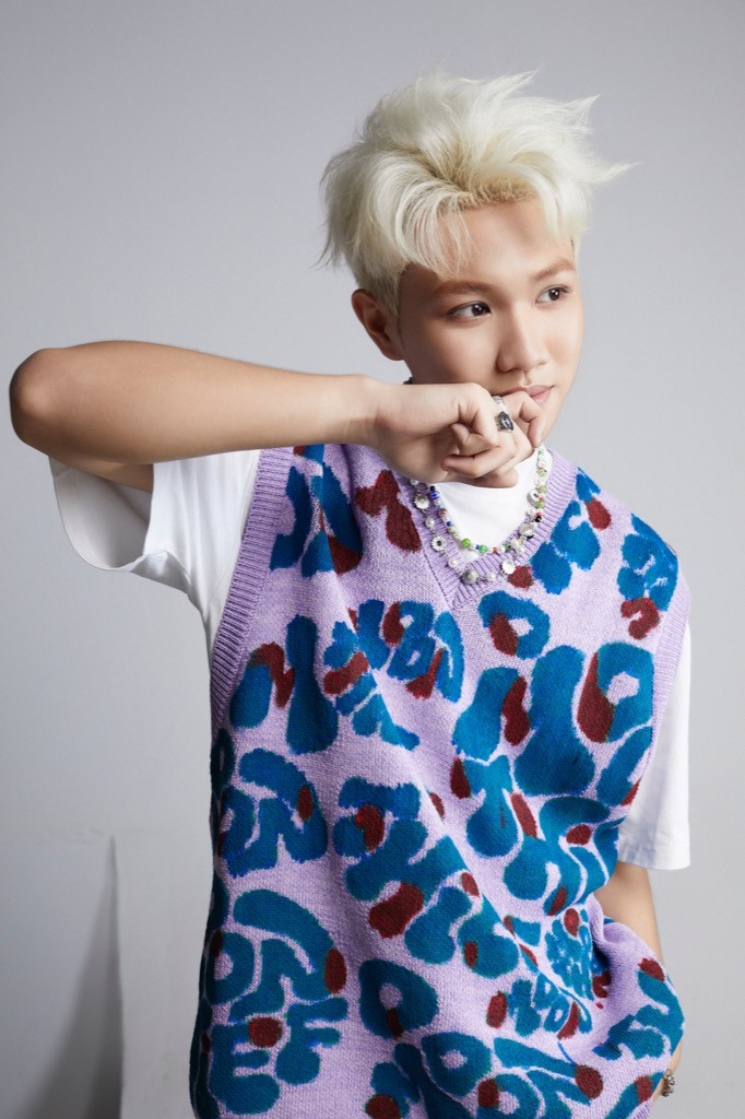 Captain Boy góp mặt trong MV Đặc Biệt. Captain Boy góp mặt trong MV Đặc Biệt.