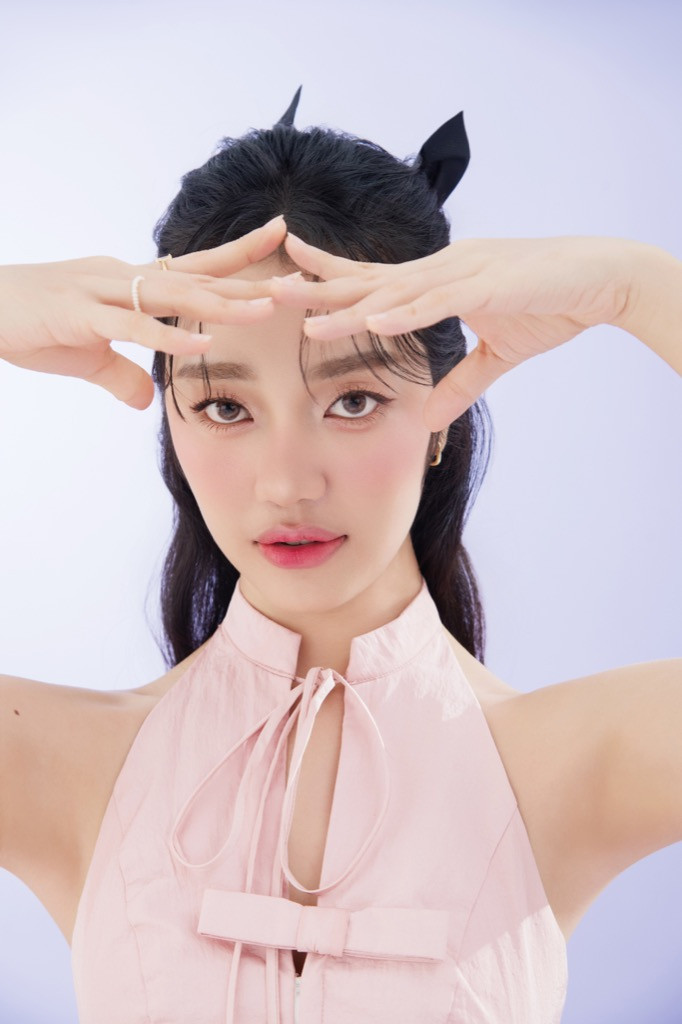 Hoàng Duyên mong muốn tạo dấu ấn trong lòng khán giả với vai trò singer - songwriter.