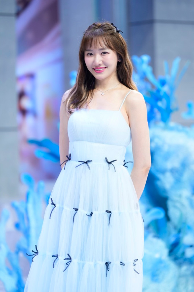 Hari Won góp mặt trong dàn cast chính. Hari Won góp mặt trong dàn cast chính.