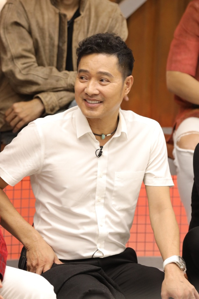 Danh thủ Hồng Sơn. Danh thủ Hồng Sơn.