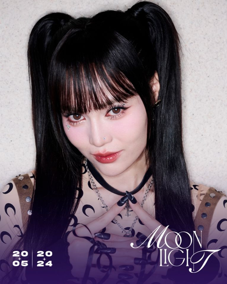 Ninh Dương Lan Ngọc trong hình tượng nàng Urania. Ninh Dương Lan Ngọc trong hình tượng nàng Urania.