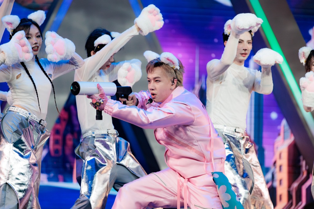 Tuần sau, các Anh Trai sẽ bước vào hành trình của Live stage 3 với những luật chơi mới. Tuần sau, các Anh Trai sẽ bước vào hành trình của Live stage 3 với những luật chơi mới.