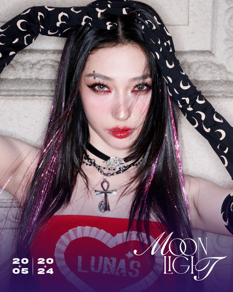 Khổng Tú Quỳnh tỏa sáng với hình tượng nàng Selene. Khổng Tú Quỳnh tỏa sáng với hình tượng nàng Selene.