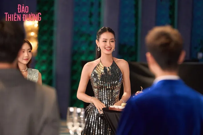 Bùi Khánh Linh. Bùi Khánh Linh.