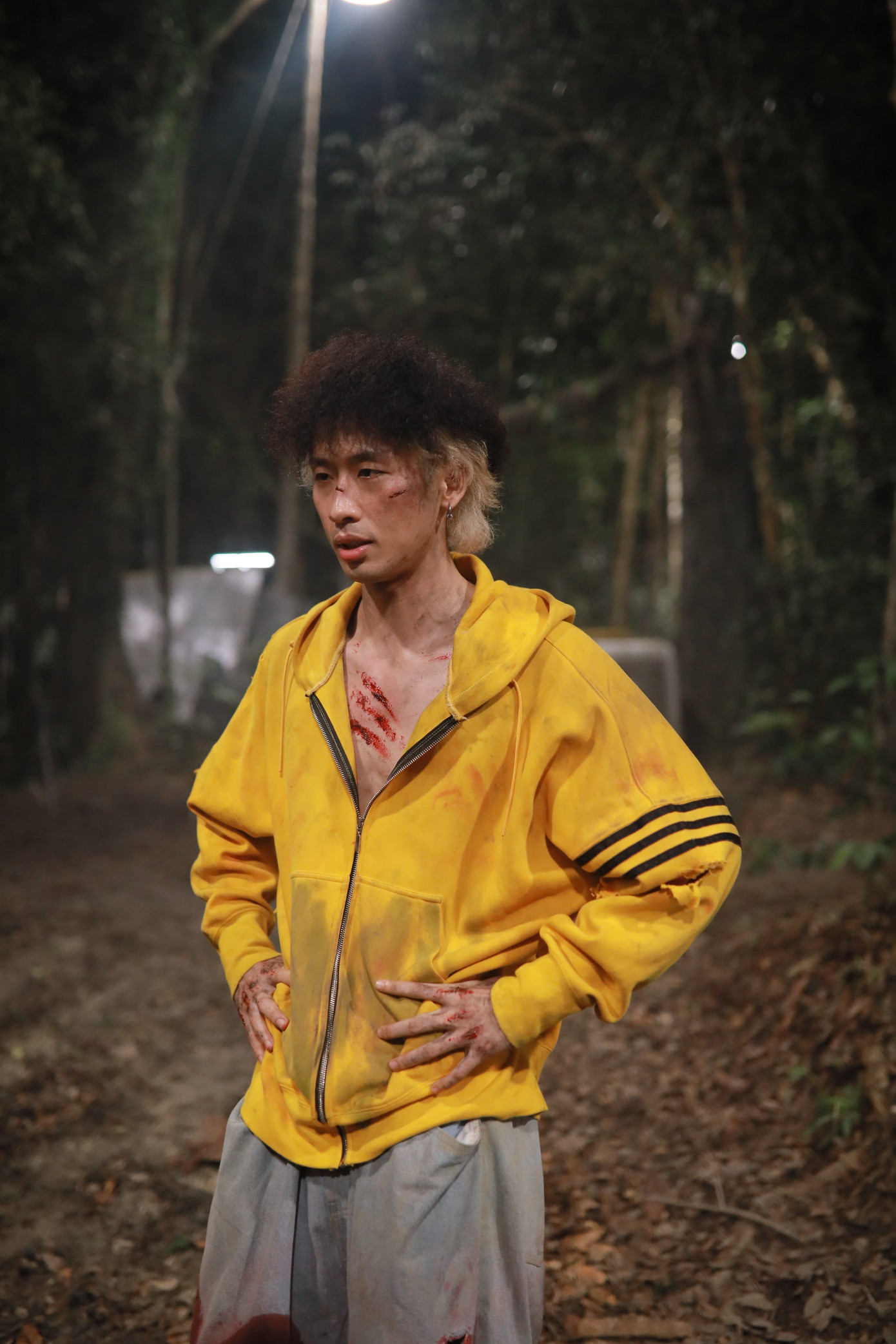 Tạo hình tơi tả của Tuấn Trần trong Móng Vuốt.