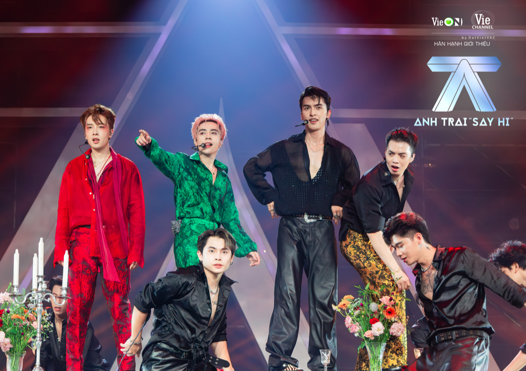 Team Negav cực "cháy" trên sân khấu Anh Trai "Say Hi". Team Negav cực "cháy" trên sân khấu Anh Trai "Say Hi".