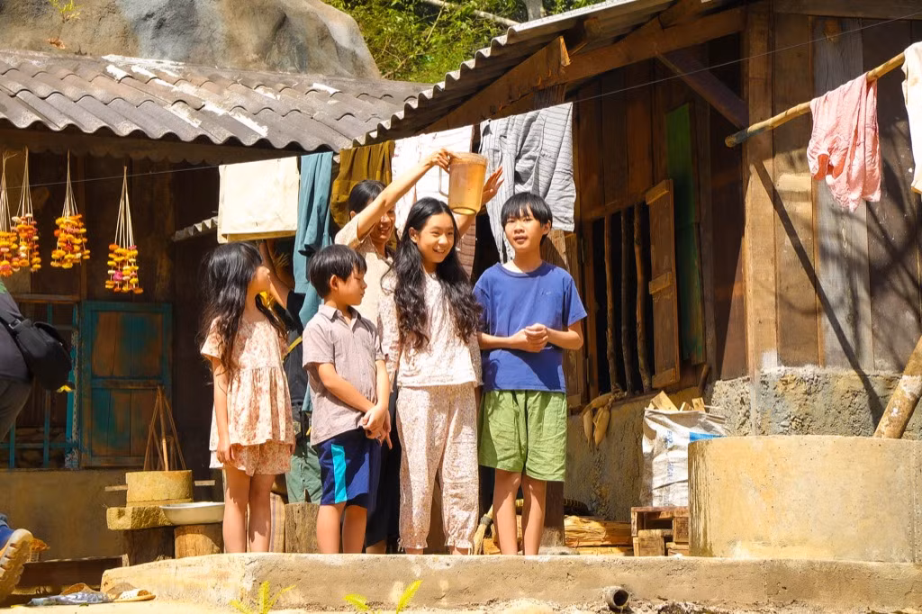 Rio, Cherry, Sunny và Mio trong Lật Mặt 7.