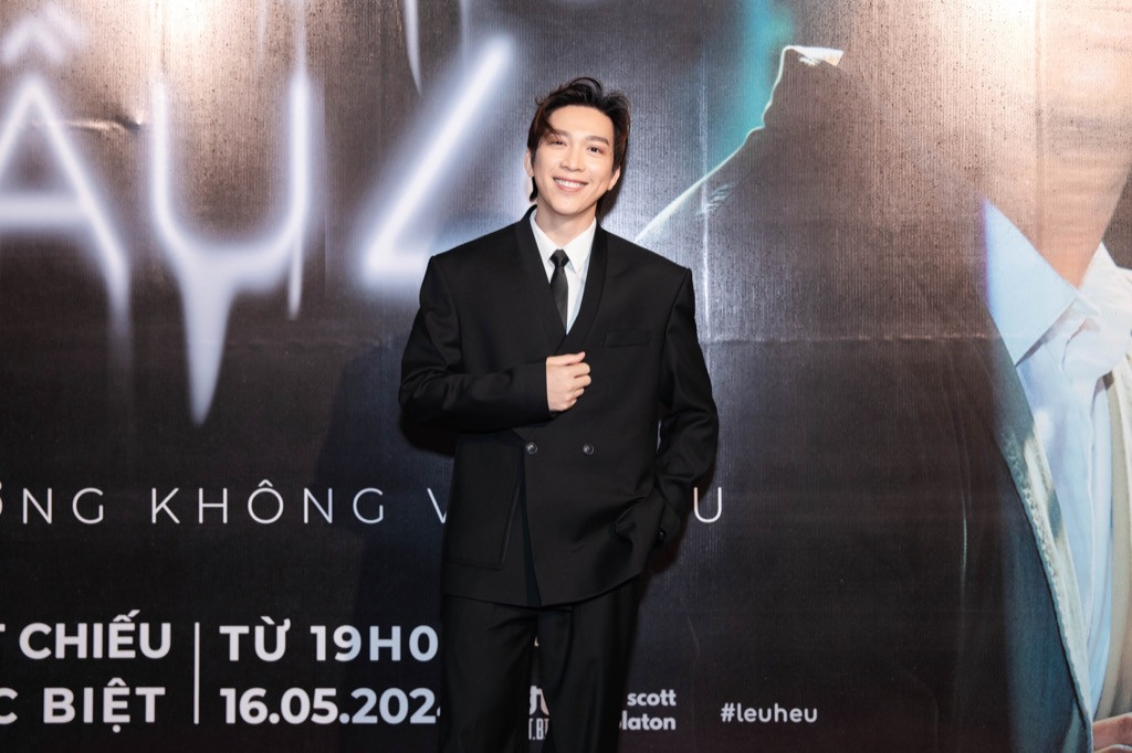 Nam ca sĩ Tăng Phúc. Nam ca sĩ Tăng Phúc.