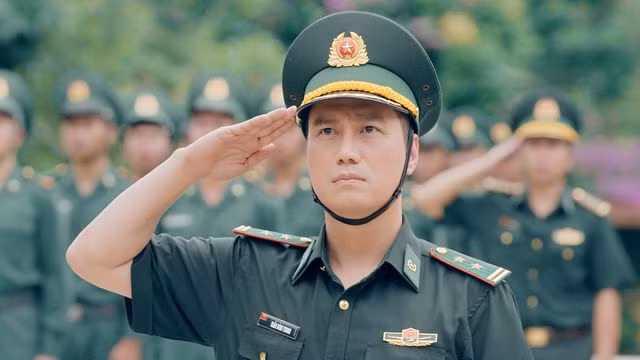 Diễn viên Việt Anh trong Cuộc chiến không giới tuyến.