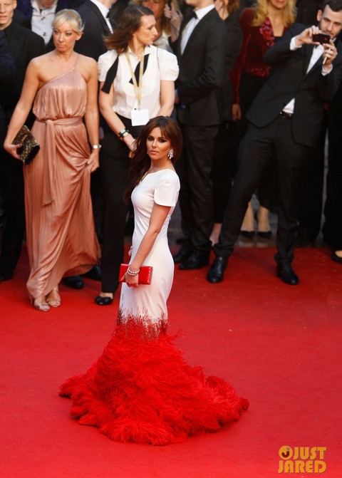 Hôm 20-5, nữ ca sĩ xinh đẹp nước Anh Cheryl Cole tham gia buổi công chiếu bộ phim Amour ở LHP Cannes lần thứ 65