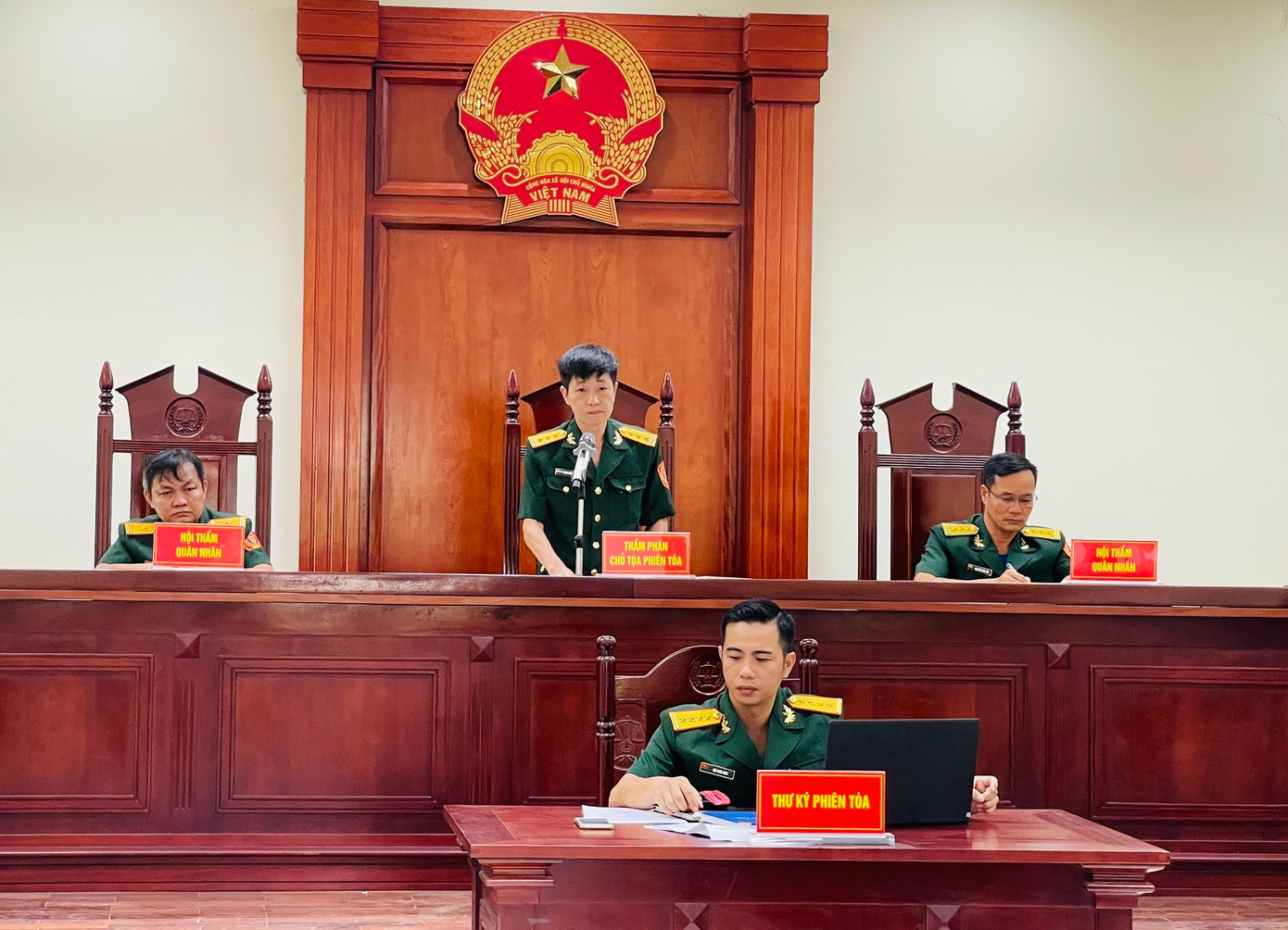 Hội đồng xét xử của Toà án Quân sự khu vực 2, Quân khu 5. Hội đồng xét xử của Toà án Quân sự khu vực 2, Quân khu 5.