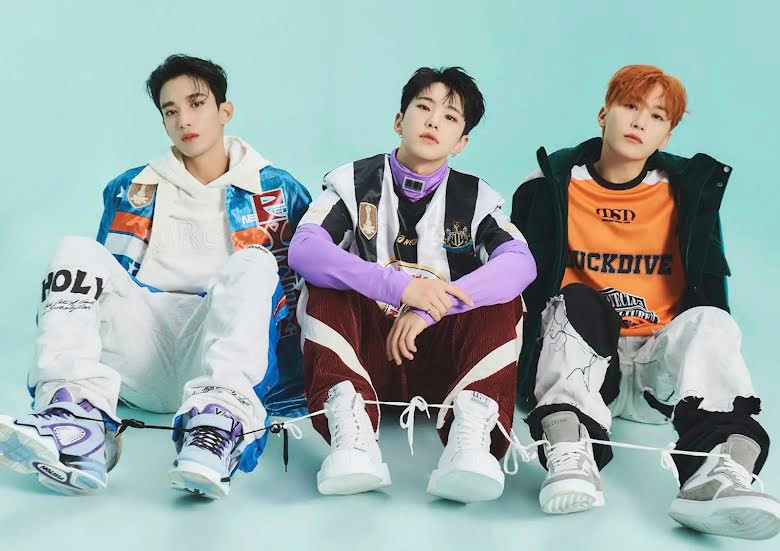 Nhóm nhạc đơn vị: BSS (BooSeokSoon). Nhóm nhỏ của Seventeen được đón nhận với album Second Wind vào tháng 2. Nhóm cũng gây sốt khi biến đám cưới của nhân viên thành buổi hòa nhạc vào tháng 8. Nhóm nhạc đơn vị: BSS (BooSeokSoon). Nhóm nhỏ của Seventeen được đón nhận với album Second Wind vào tháng 2. Nhóm cũng gây sốt khi biến đám cưới của nhân viên thành buổi hòa nhạc vào tháng 8.