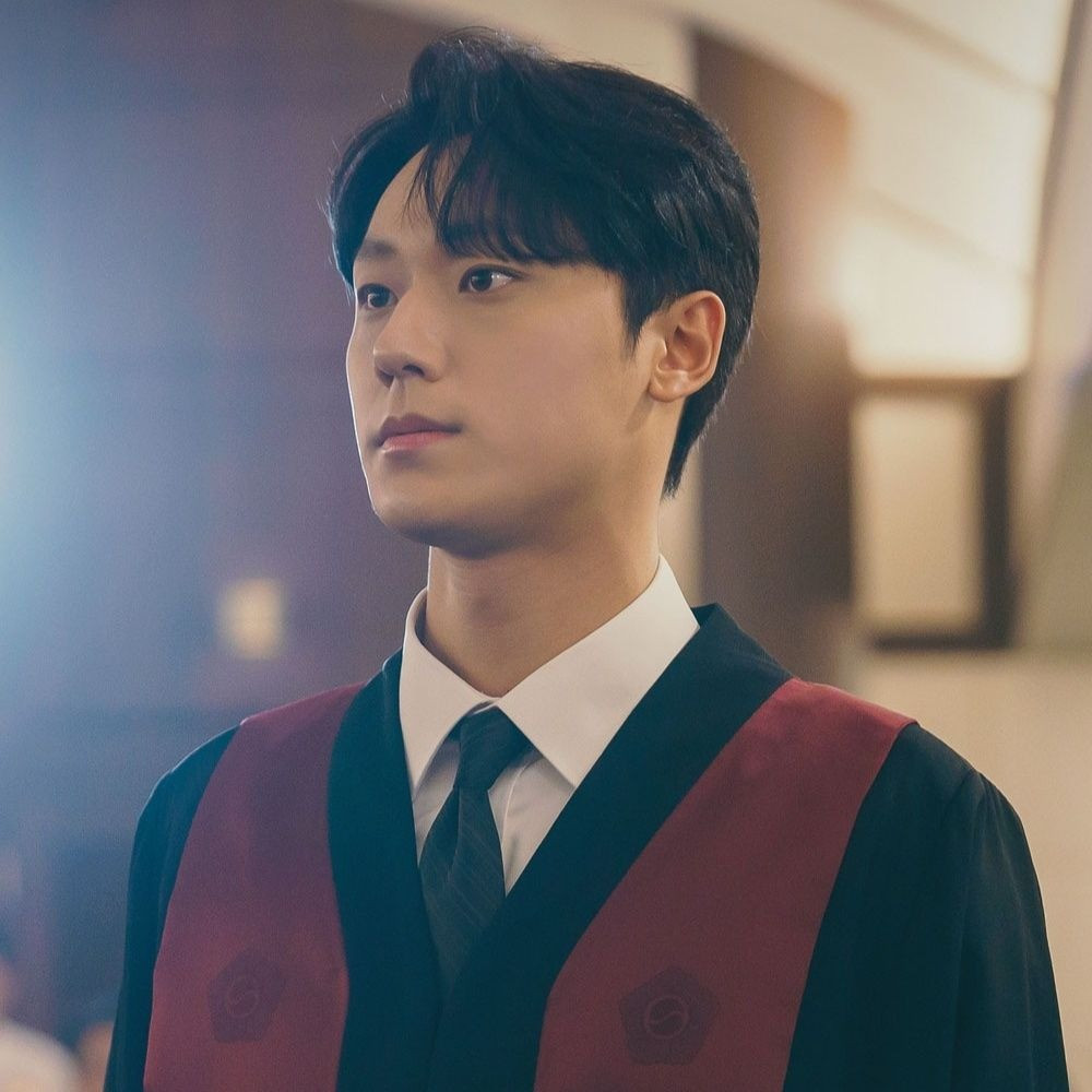 Nam diễn viên OTT: Lee Do Hyun. Được vinh danh cùng hạng mục với bạn gái, Lee Do Hyun củng cố tên tuổi qua The Glory phần 2 và The Good Bad Mother. Nam diễn viên OTT: Lee Do Hyun. Được vinh danh cùng hạng mục với bạn gái, Lee Do Hyun củng cố tên tuổi qua The Glory phần 2 và The Good Bad Mother.