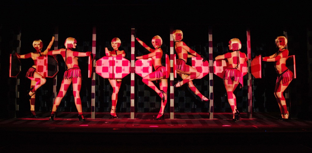 Các tiết mục tại Crazy Horse đều dán nhãn 18+. Ảnh: Crazy Horse. Các tiết mục tại Crazy Horse đều dán nhãn 18+. Ảnh: Crazy Horse.