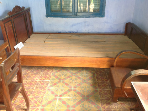 Chiếc giường quá khổ của Fidel vẫn còn nguyên ở Khu Giao tế Quảng Bình