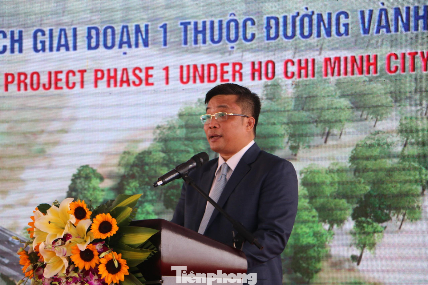 Ông Trần Văn Thi, Giám đốc Ban Quản lý dự án Mỹ Thuận phát biểu tại buổi lễ. Ông Trần Văn Thi, Giám đốc Ban Quản lý dự án Mỹ Thuận phát biểu tại buổi lễ.