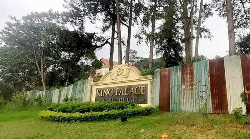 Dự án Khu dịch vụ du lịch và nghỉ dưỡng cao cấp King Palace ở Dinh 1, đường Trần Quang Diệu, P10, TP Đà Lạt bị thu hồi toàn bộ diện tích 158.632 m2 đất đã được cho thuê trước đó. Dự án Khu dịch vụ du lịch và nghỉ dưỡng cao cấp King Palace ở Dinh 1, đường Trần Quang Diệu, P10, TP Đà Lạt bị thu hồi toàn bộ diện tích 158.632 m2 đất đã được cho thuê trước đó.