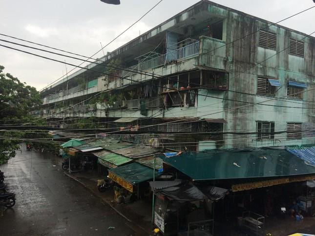 Tốc độ cải tạo chung cư cũ ở TPHCM đang bị chậm.