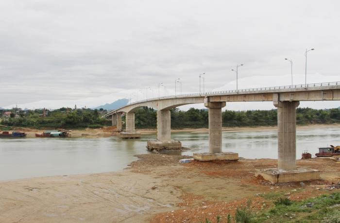 Với hướng từ Tam Nông, Thanh Thủy, Thanh Sơn, Tân Sơn đi Hà Nội qua cầu Đồng Quang đến huyện Ba Vì. Với hướng từ Tam Nông, Thanh Thủy, Thanh Sơn, Tân Sơn đi Hà Nội qua cầu Đồng Quang đến huyện Ba Vì.