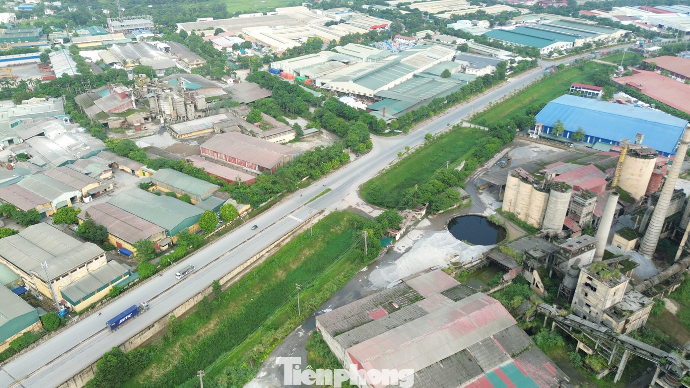 Theo đó, Quản tài viên Tường Duy Bắc thuộc Doanh nghiệp tư nhân quản lý và thanh lý tài sản Hưng Việt (DNTN Hưng Việt), là người tiến hành thủ tục phá sản, thực hiện quản lý và thanh lý tài sản của Công ty Cổ phần Xi măng Hữu Nghị (Theo Quyết định số 353/2022 của TAND tỉnh Phú Thọ).