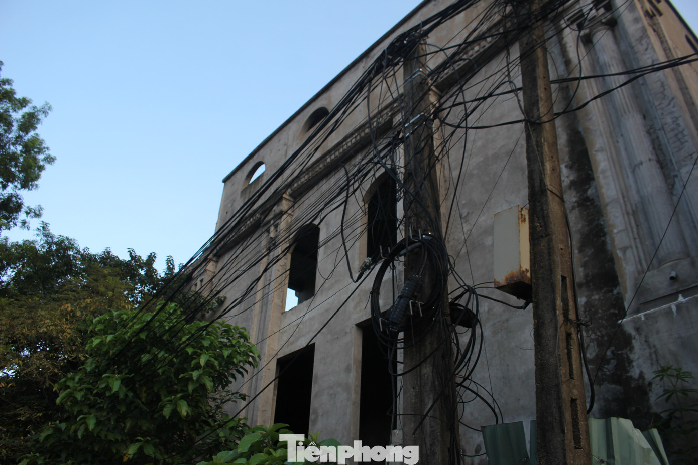 Dự án có diện tích đất sử dụng là 3.132,2m. Theo công bố, dự án sẽ xây dựng tòa nhà 10 tầng, 2 tầng hầm và khối nhà dịch vụ sức khỏe, thể thao.