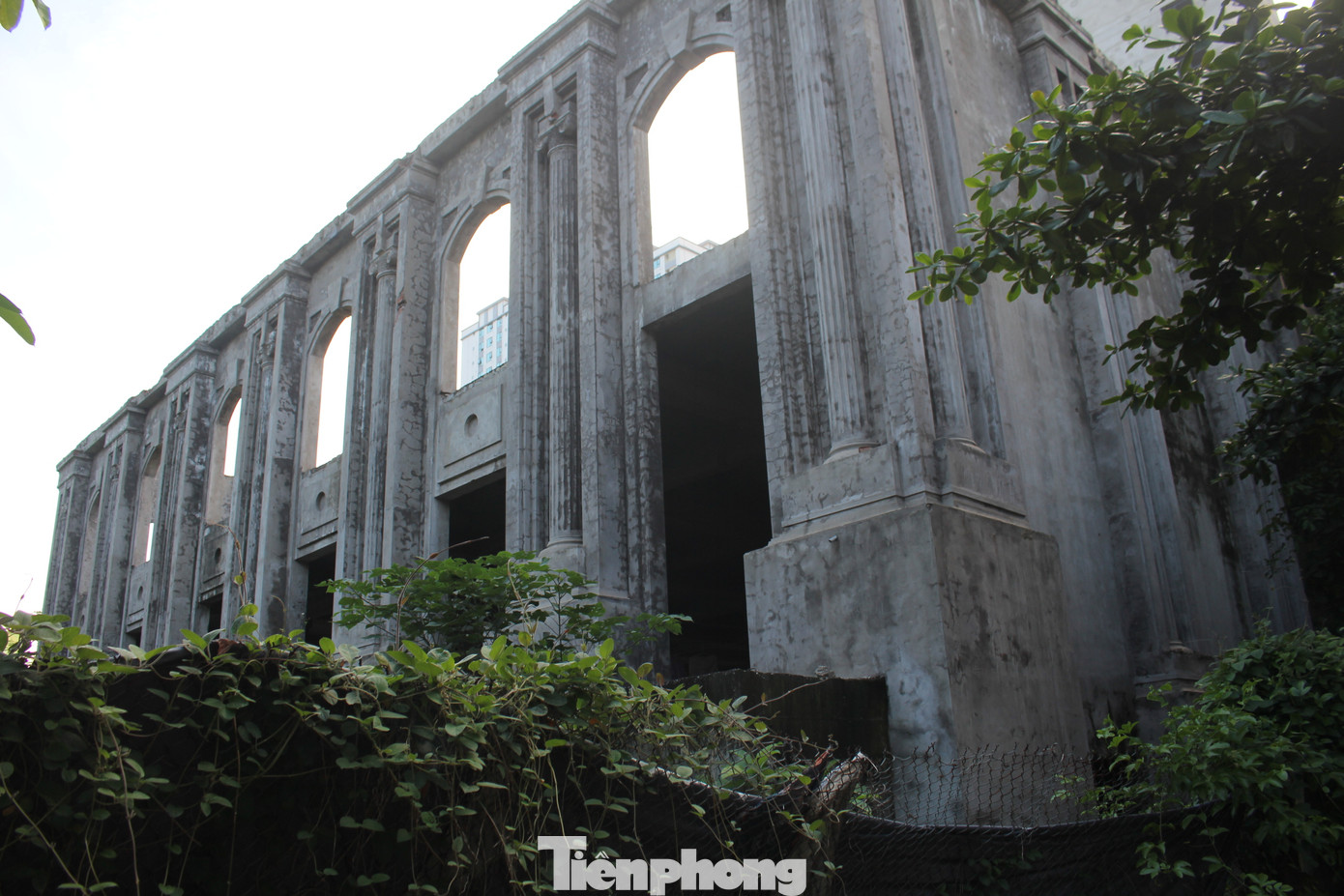 Được biết, Dự án Khách sạn Đại Hà do Công ty TNHH Đại Hà làm chủ đầu tư, được UBND tỉnh Phú Thọ phê duyệt tại Giấy chứng nhận đầu tư ngày 10/3/2011.