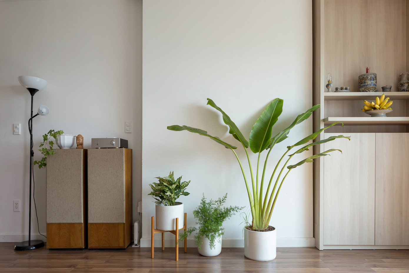 Qua đó, mọi người có thể dễ dàng cảm nhận được sự hiện diện của thiên nhiên xung quanh mình dưới hình dạng cây xanh và ánh sáng.